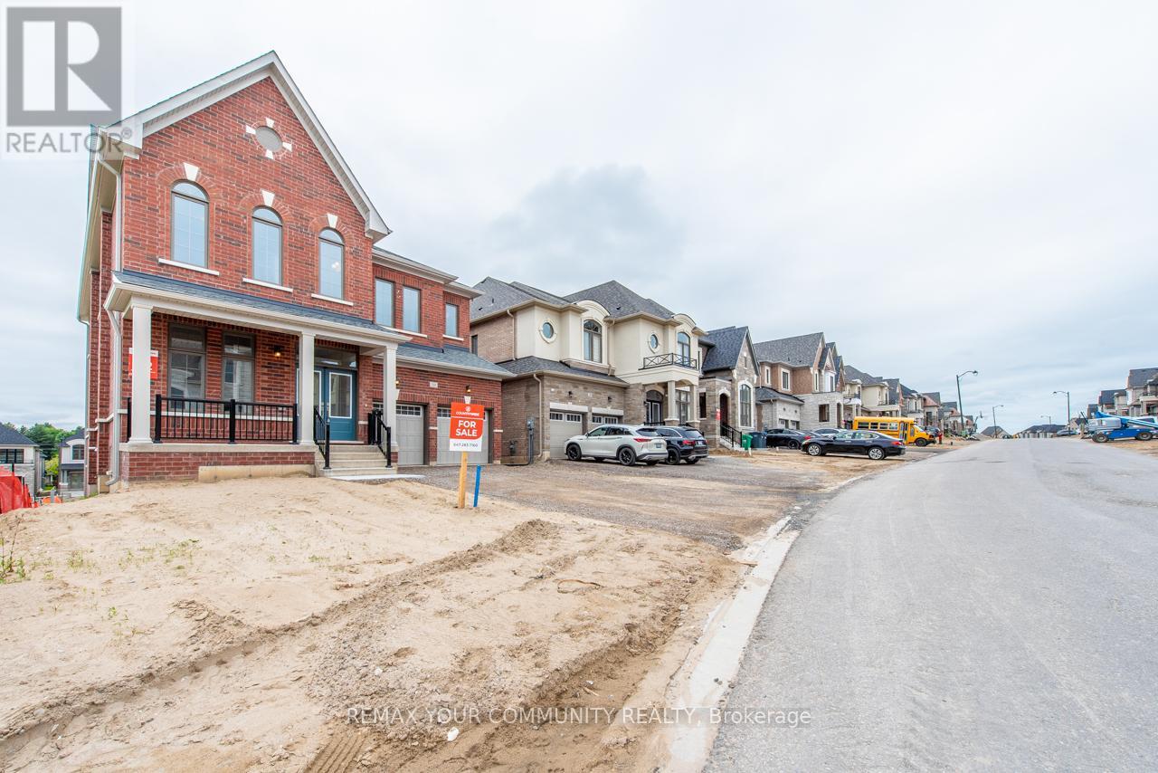 110 James Walker Avenue, Caledon, Ontario  L7C 4N1 - Photo 11 - W12889238