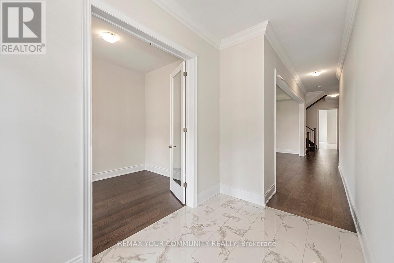 110 James Walker Avenue, Caledon, Ontario  L7C 4N1 - Photo 13 - W12889238