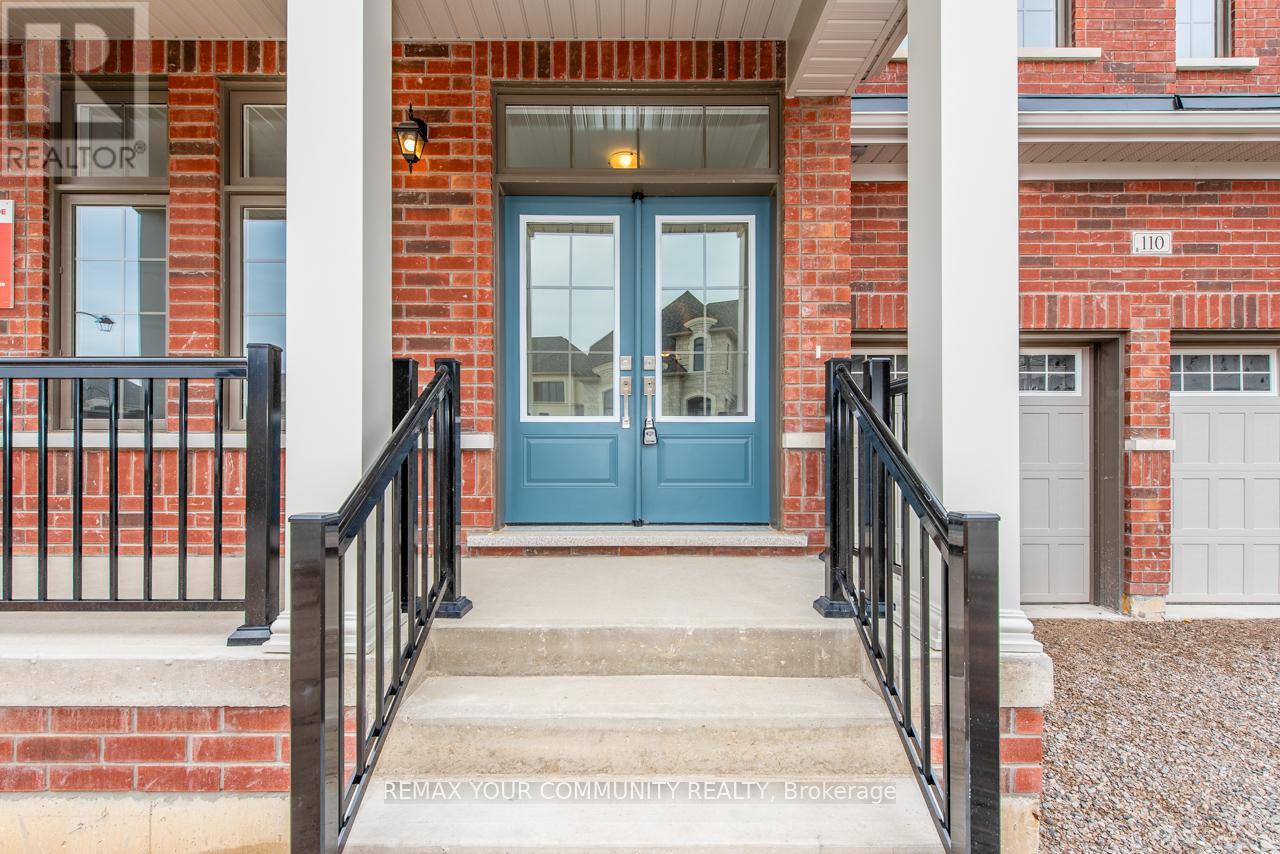 110 James Walker Avenue, Caledon, Ontario  L7C 4N1 - Photo 2 - W12889238