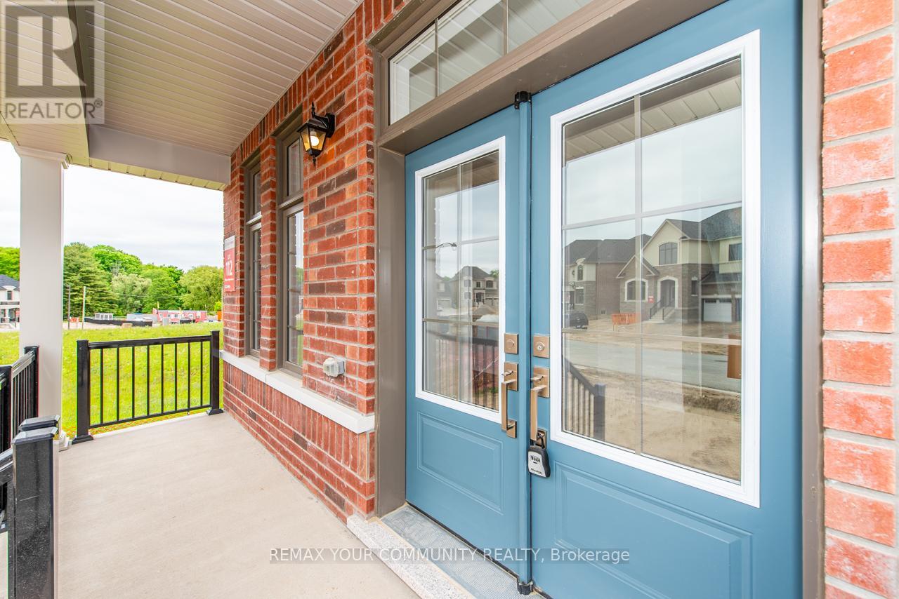 110 James Walker Avenue, Caledon, Ontario  L7C 4N1 - Photo 3 - W12889238