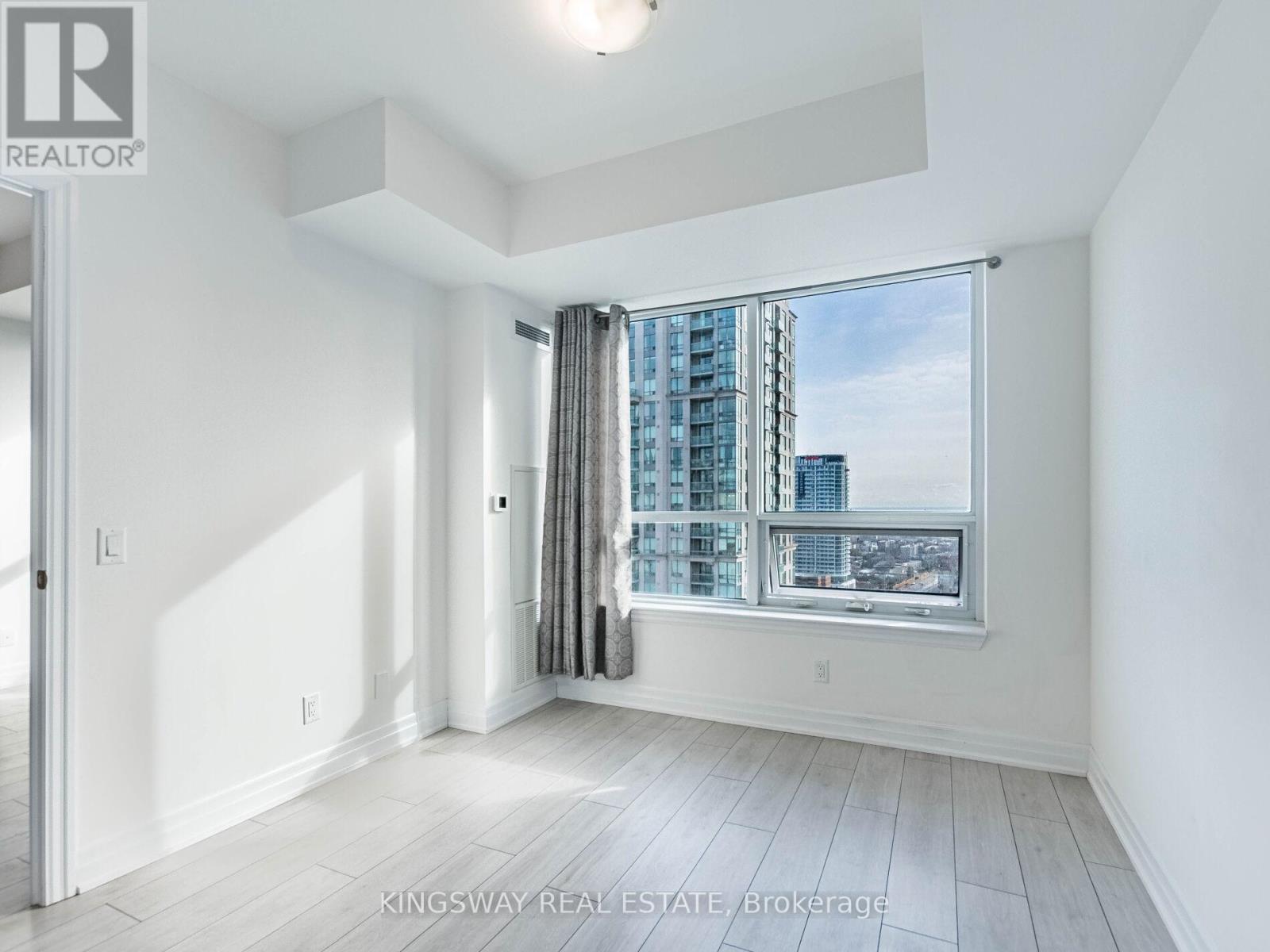 2105 - 30 Elm Drive, Mississauga, Ontario  L5B 0N3 - Photo 25 - W12889242