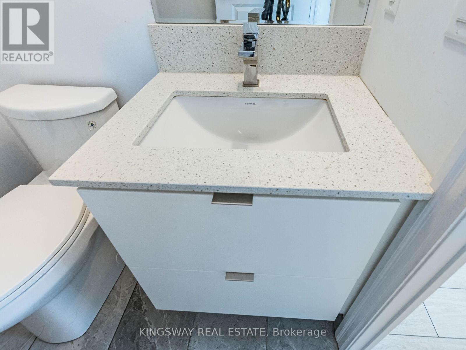 2105 - 30 Elm Drive, Mississauga, Ontario  L5B 0N3 - Photo 30 - W12889242