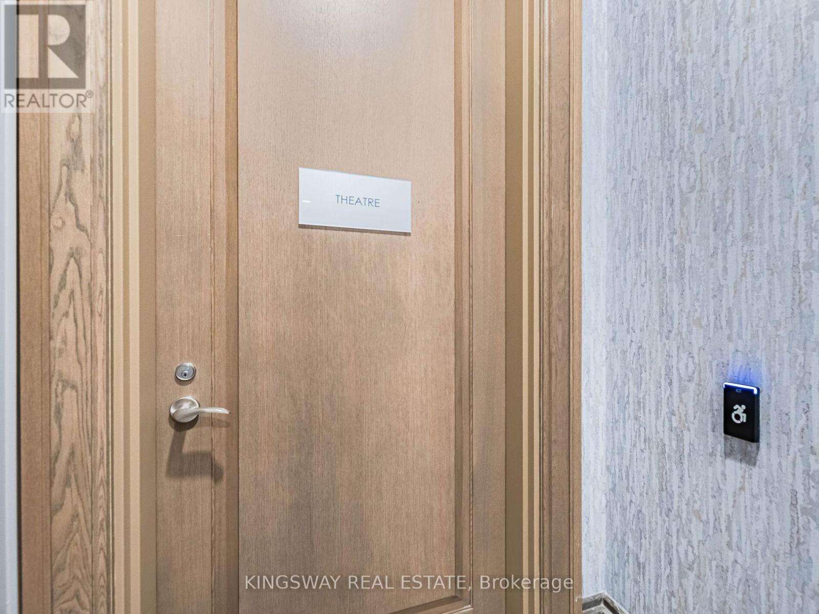 2105 - 30 Elm Drive, Mississauga, Ontario  L5B 0N3 - Photo 6 - W12889242