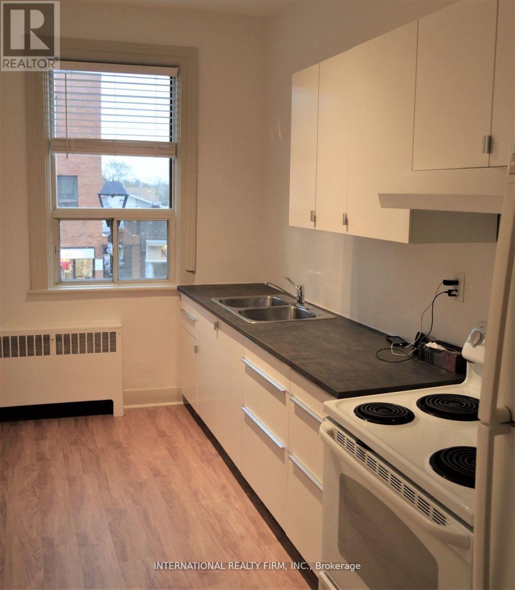 2 - 7 Thomas Street, Mississauga, Ontario  L5M 1Y4 - Photo 22 - W12889246