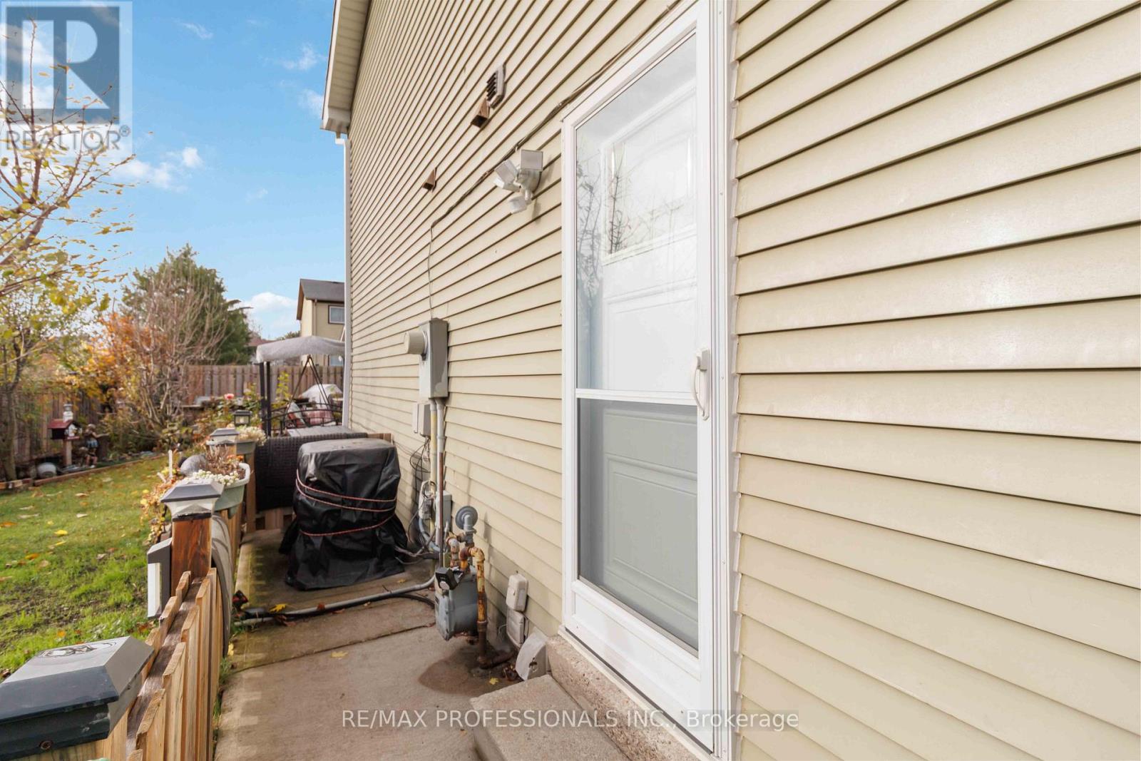 Lower - 3438 Woodhurst Crescent, Mississauga (Erin Mills), Ontario  L5L 1N4 - Photo 6 - W12889254
