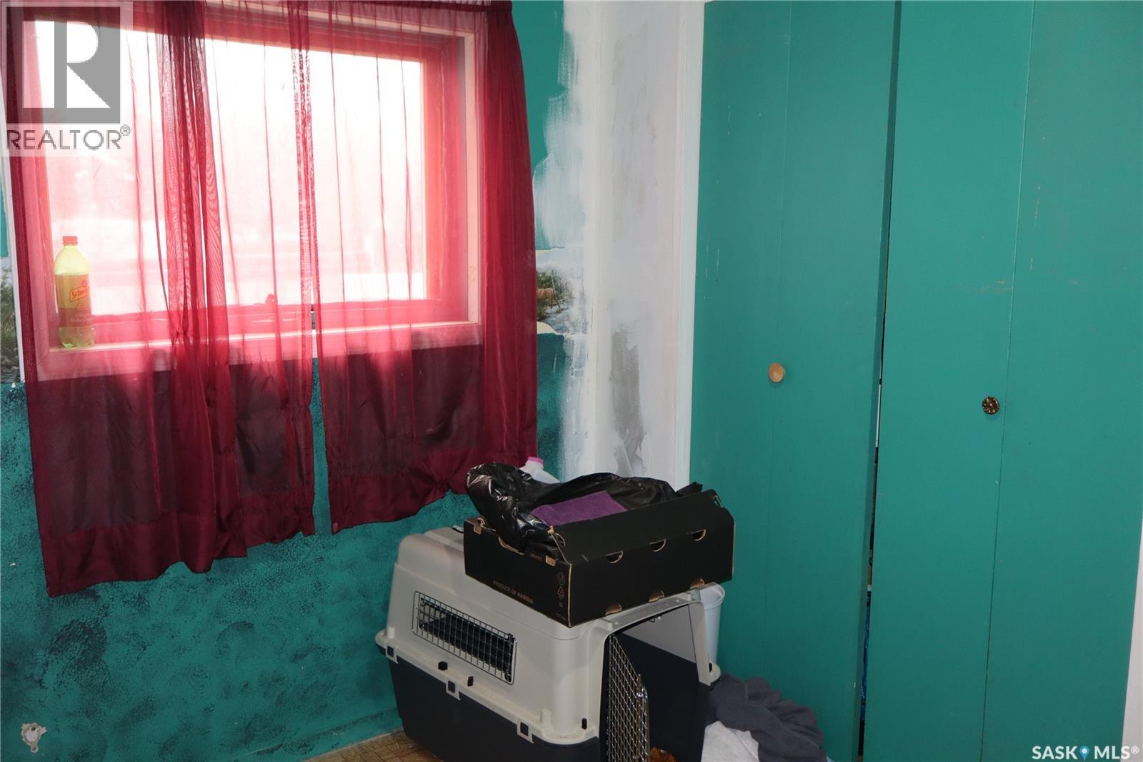 228 7th Avenue E, Gravelbourg, Saskatchewan  S0H 1X0 - Photo 31 - SK029737