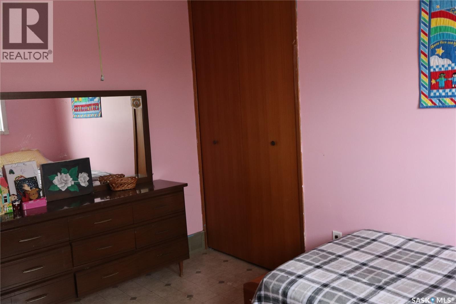 228 7th Avenue E, Gravelbourg, Saskatchewan  S0H 1X0 - Photo 20 - SK029737