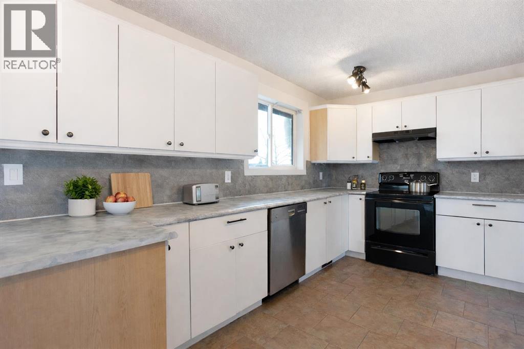 84 Big Springs Hill SE, Airdrie, Alberta  T4A 1L3 - Photo 5 - A2284142