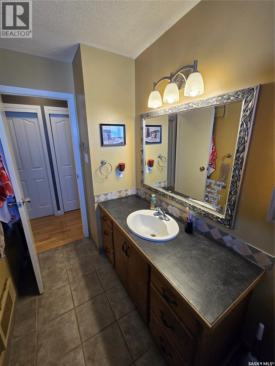 420 Martin Crescent, Sedley, Saskatchewan  S0G 4K0 - Photo 20 - SK030566