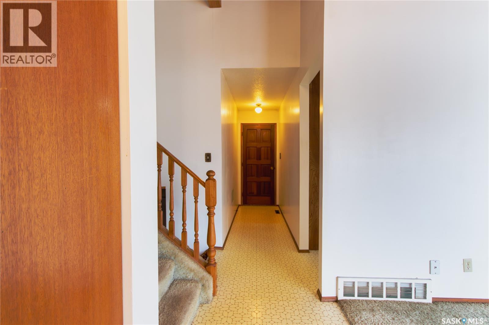 1902 95th Street, North Battleford, Saskatchewan  S9A 3C7 - Photo 4 - SK030537