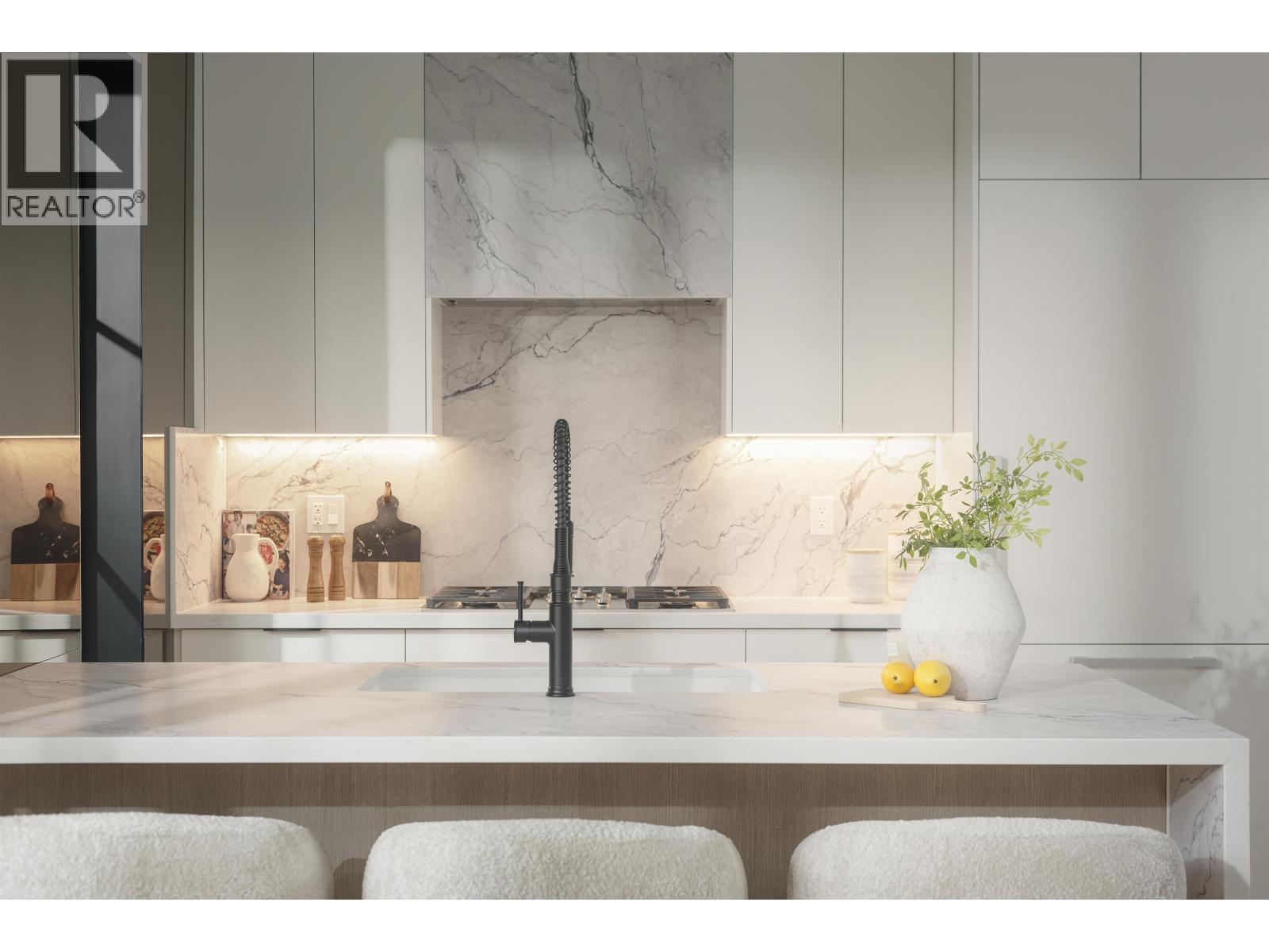 2 240 E 37th Avenue, Vancouver, British Columbia  V5W 1E6 - Photo 4 - R3100128