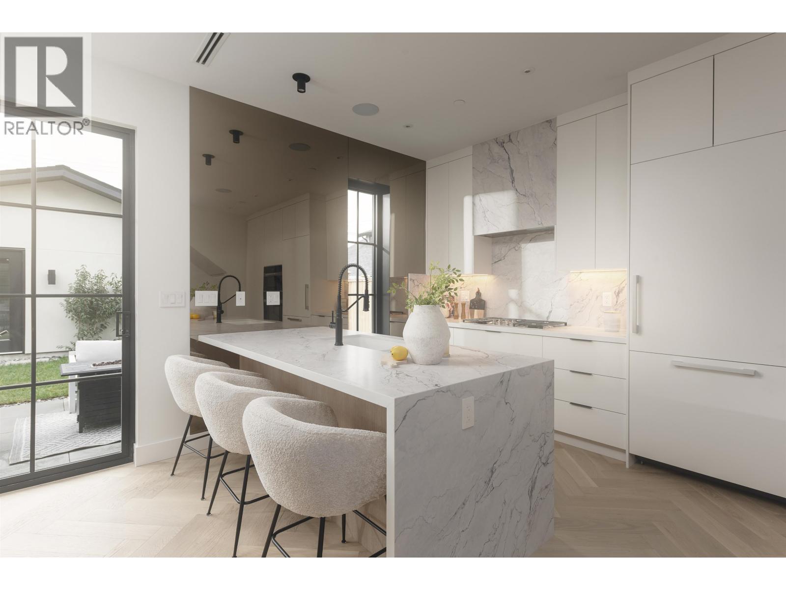 2 240 E 37th Avenue, Vancouver, British Columbia  V5W 1E6 - Photo 6 - R3100128