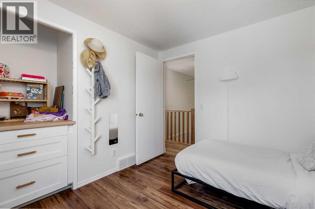 3011 32a Avenue Se, Calgary, Alberta  T2B 0J9 - Photo 14 - A2286776