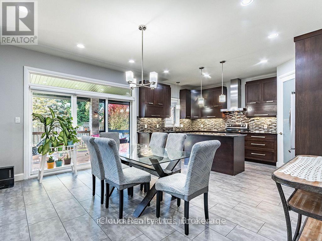 Photo 19 of 50 for 104 Staffordshire Court