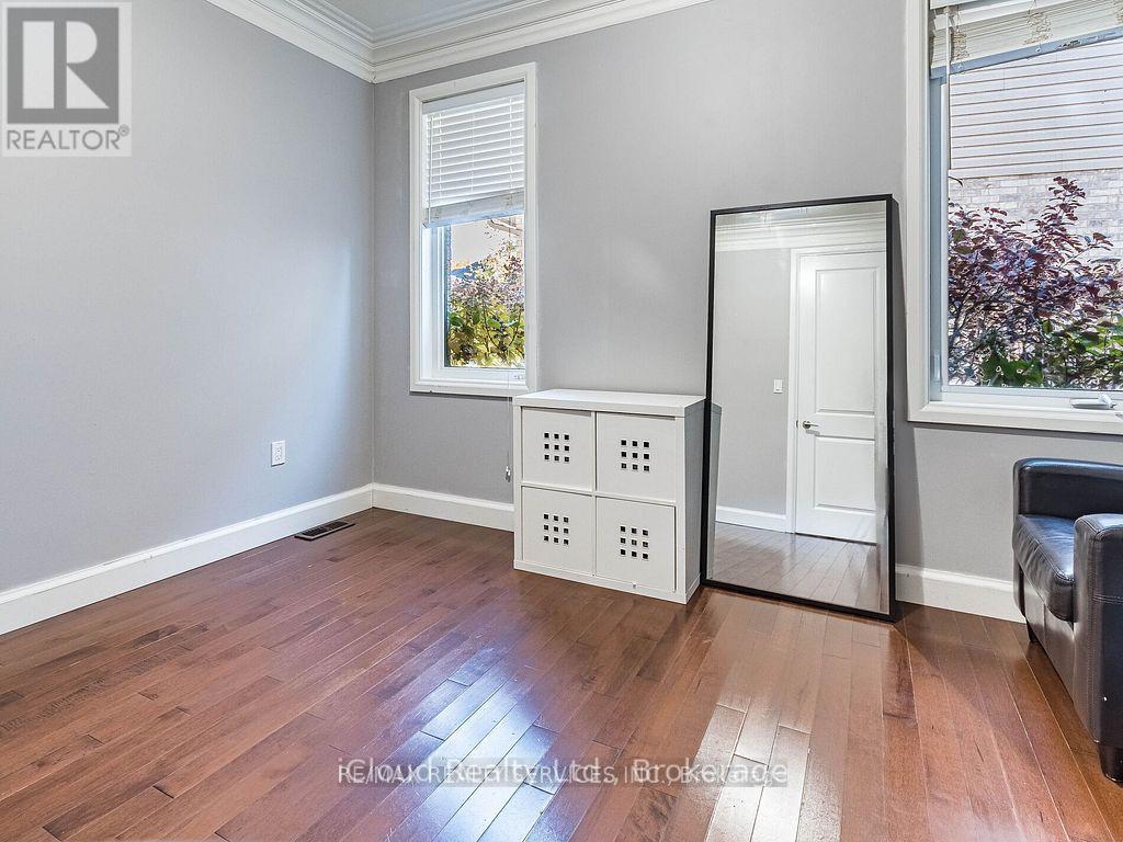 Photo 22 of 50 for 104 Staffordshire Court