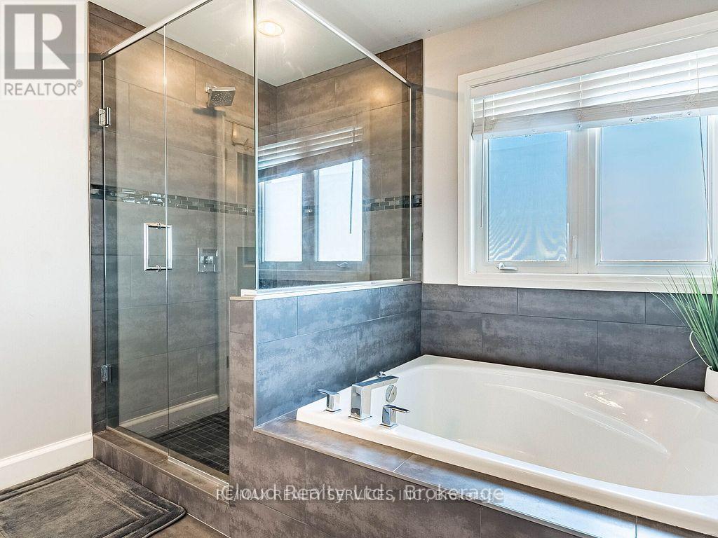 Photo 29 of 50 for 104 Staffordshire Court