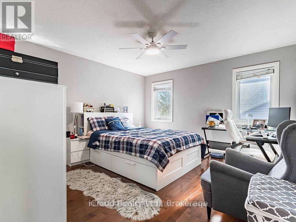 Photo 31 of 50 for 104 Staffordshire Court