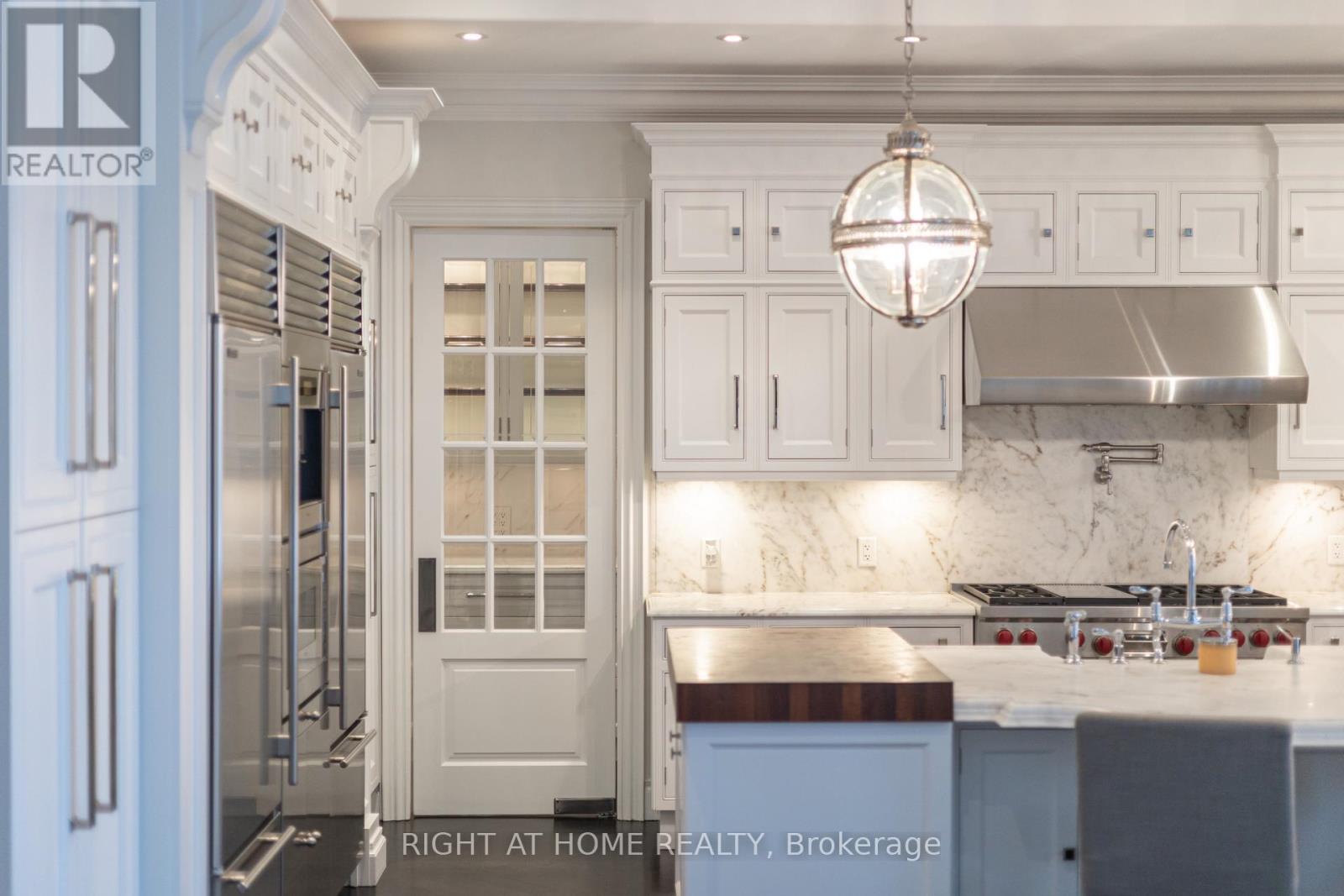 41 Old Forest Hill Road, Toronto, Ontario  M5P 2P8 - Photo 42 - C12885694