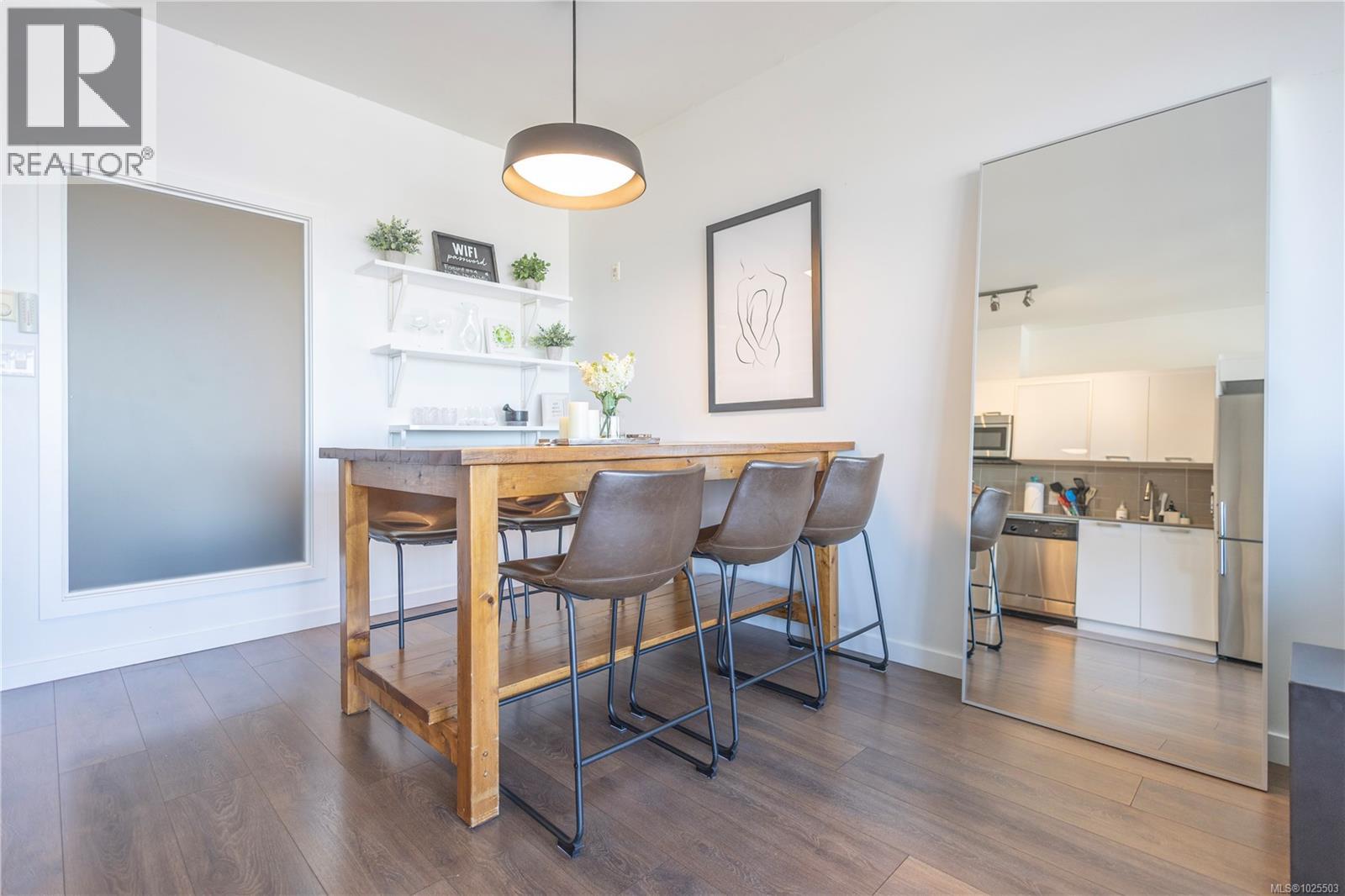 504 517 Fisgard St, Victoria, British Columbia  V8W 0C5 - Photo 16 - 1025503