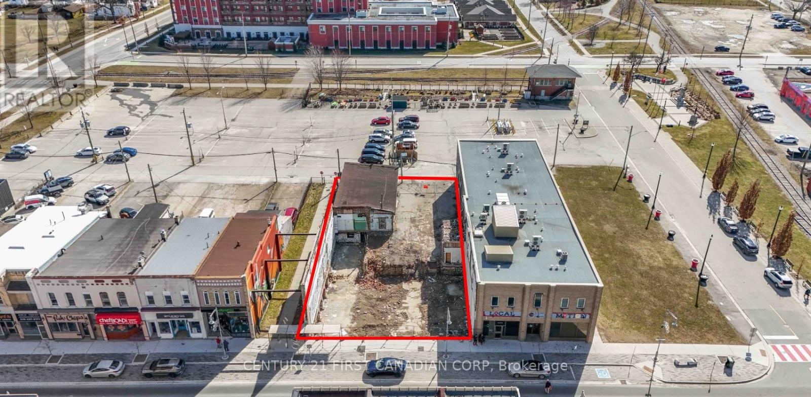 626 Talbot Street, St. Thomas, Ontario  N5P 1C8 - Photo 1 - X12889336