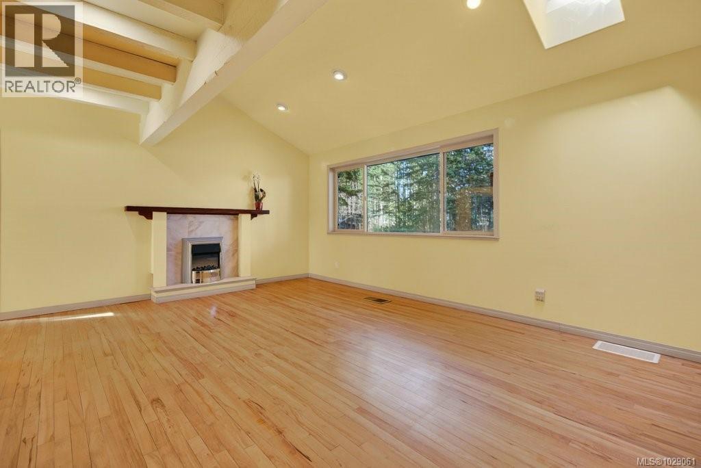 1931 Thurber Rd, Comox, British Columbia  V9M 3Z5 - Photo 10 - 1029061