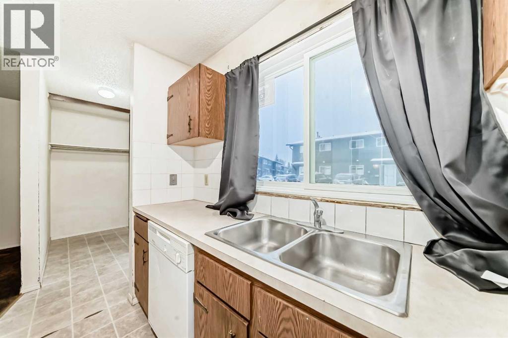 306, 5340 17 Avenue Sw, Calgary, Alberta  T3E 6M3 - Photo 5 - A2293361