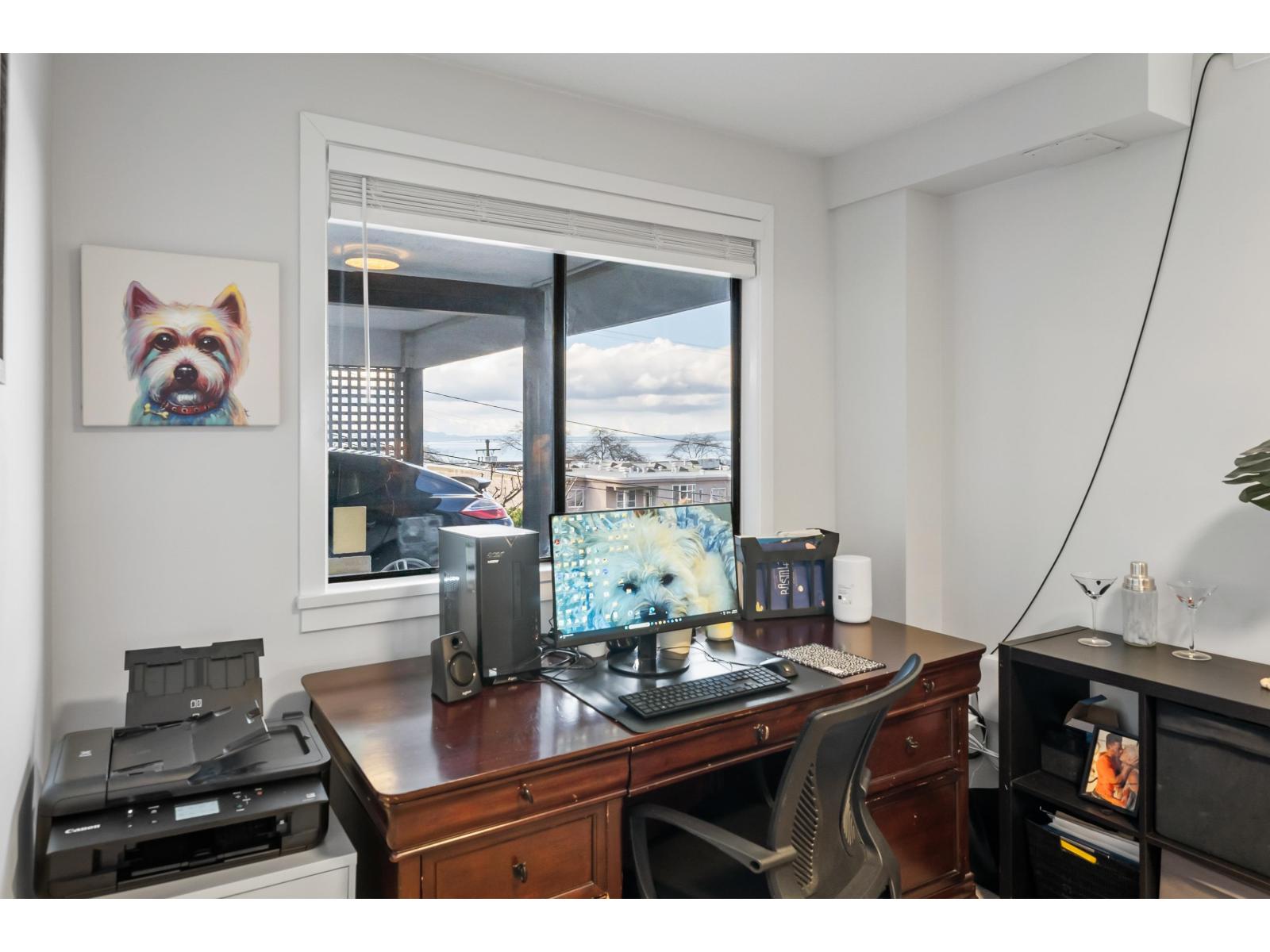 Listing Picture 5 of 40 : 2 14985 VICTORIA AVENUE, White Rock - 魯藝地產 Yvonne Lu Group - MLS Medallion Club Member