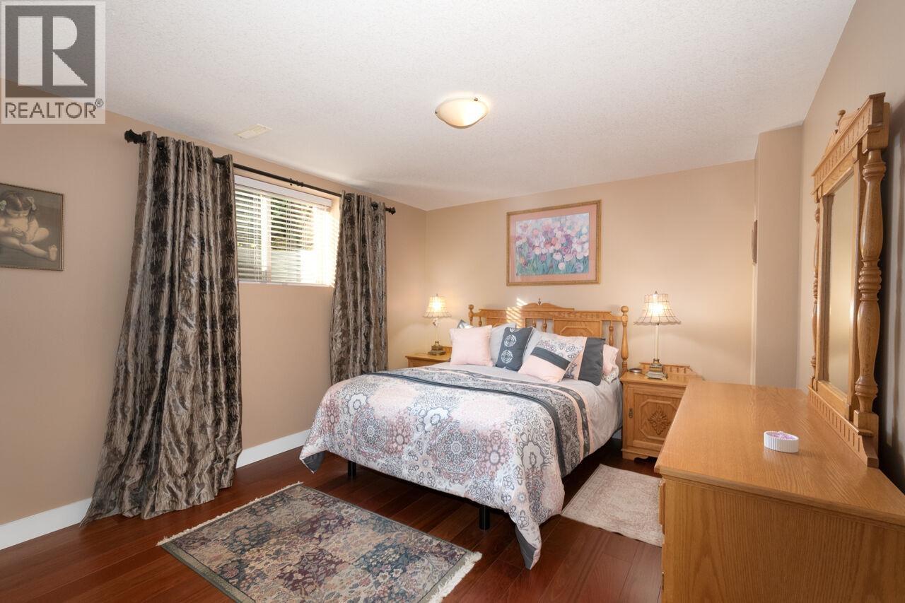 3 Maple Drive, Port Moody, British Columbia  V3H 5M8 - Photo 35 - R3099983
