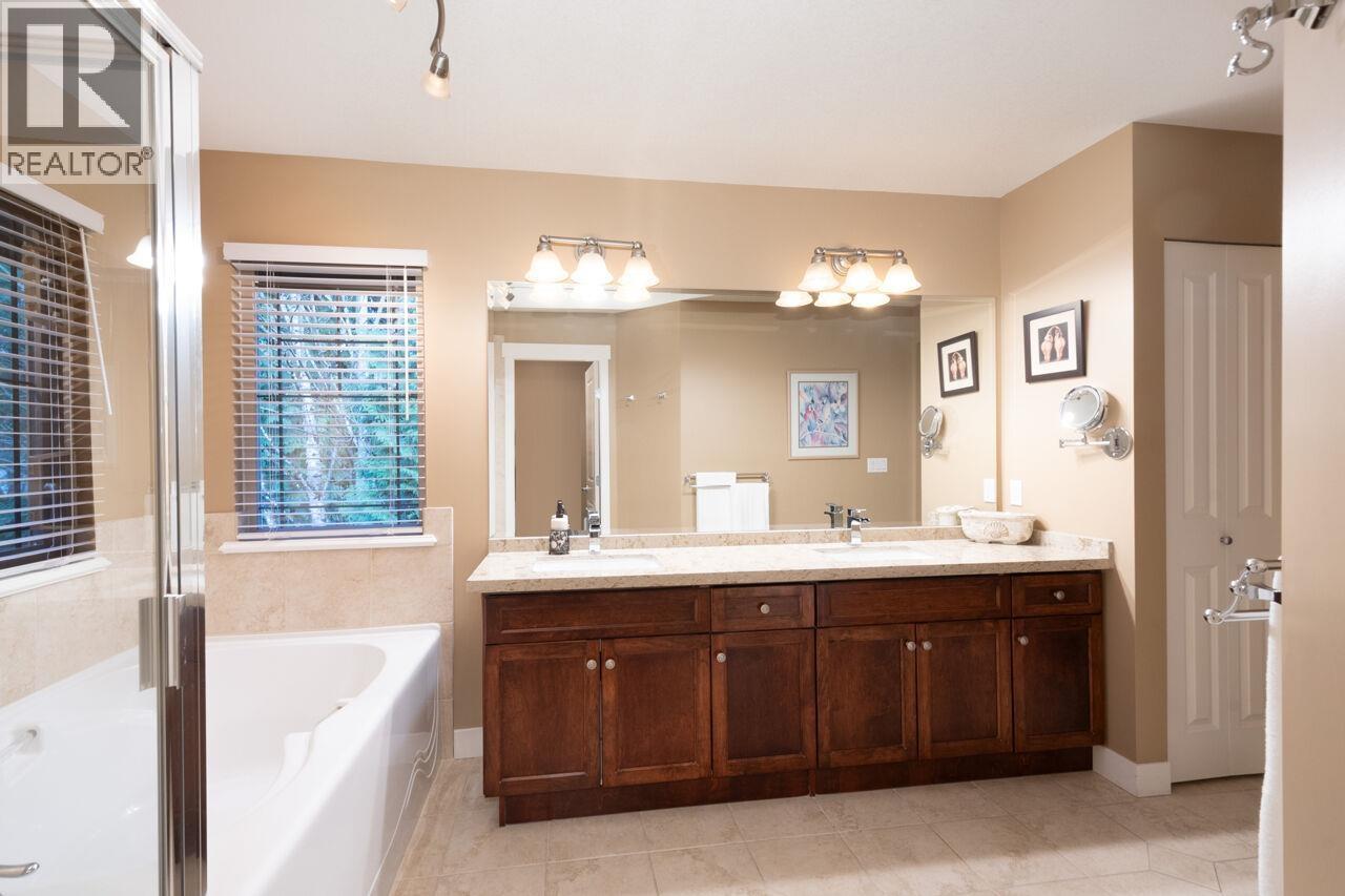 3 Maple Drive, Port Moody, British Columbia  V3H 5M8 - Photo 26 - R3099983