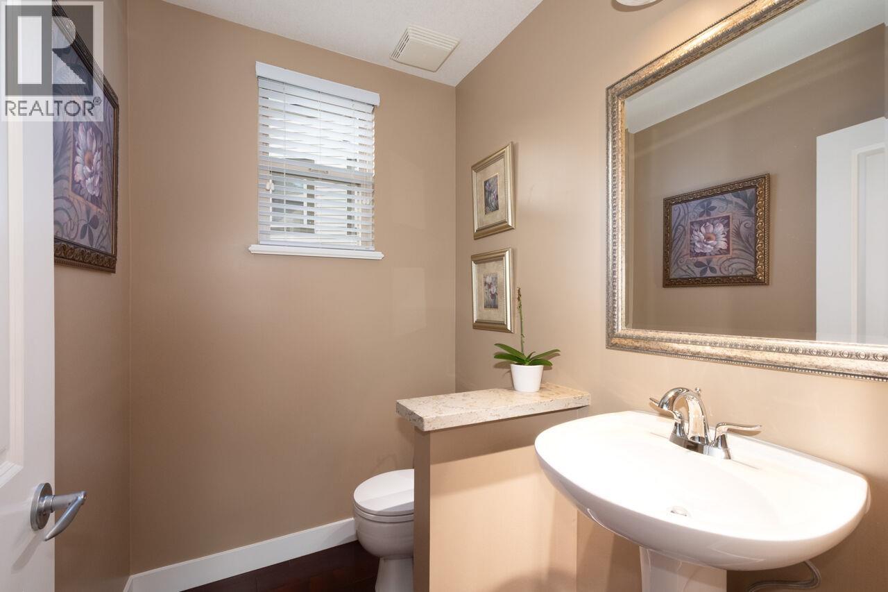 3 Maple Drive, Port Moody, British Columbia  V3H 5M8 - Photo 4 - R3099983