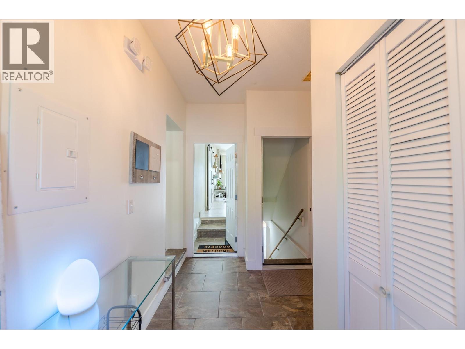 6471 Vernon Avenue, Peachland, British Columbia  V0H 1X8 - Photo 6 - 10379482