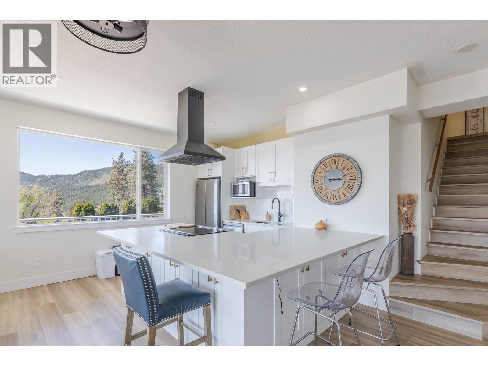 6471 Vernon Avenue, Peachland, British Columbia  V0H 1X8 - Photo 11 - 10379482