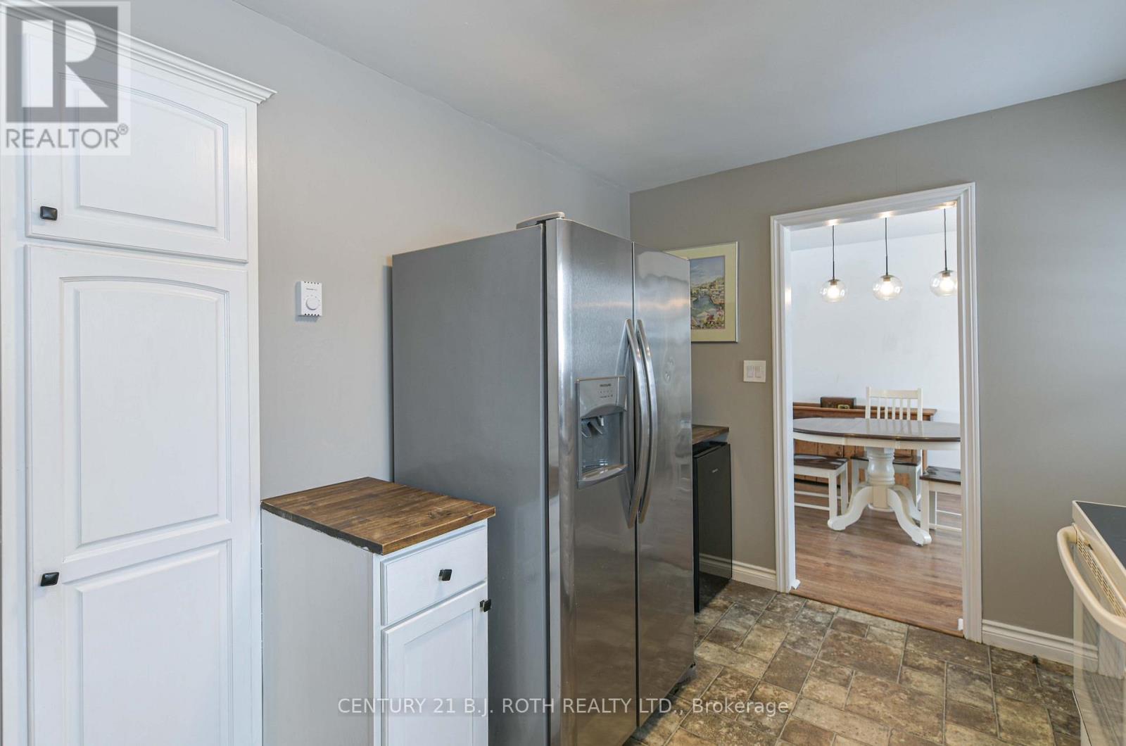 201 Point Street, Clearview, Ontario  L0M 1S0 - Photo 8 - S12544038