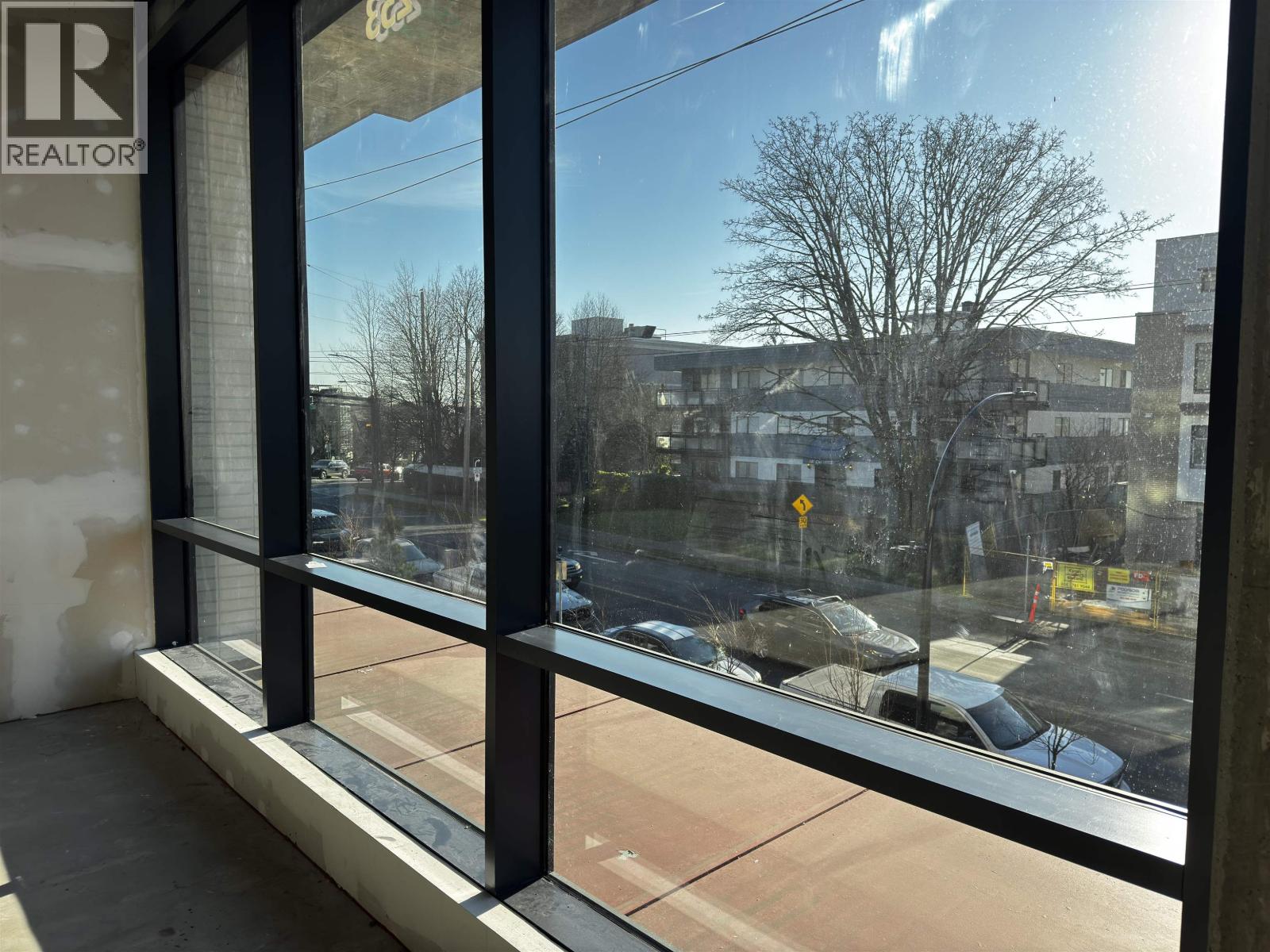 253 422 E 3rd Street, North Vancouver, British Columbia  V7L 0K1 - Photo 6 - C8077047