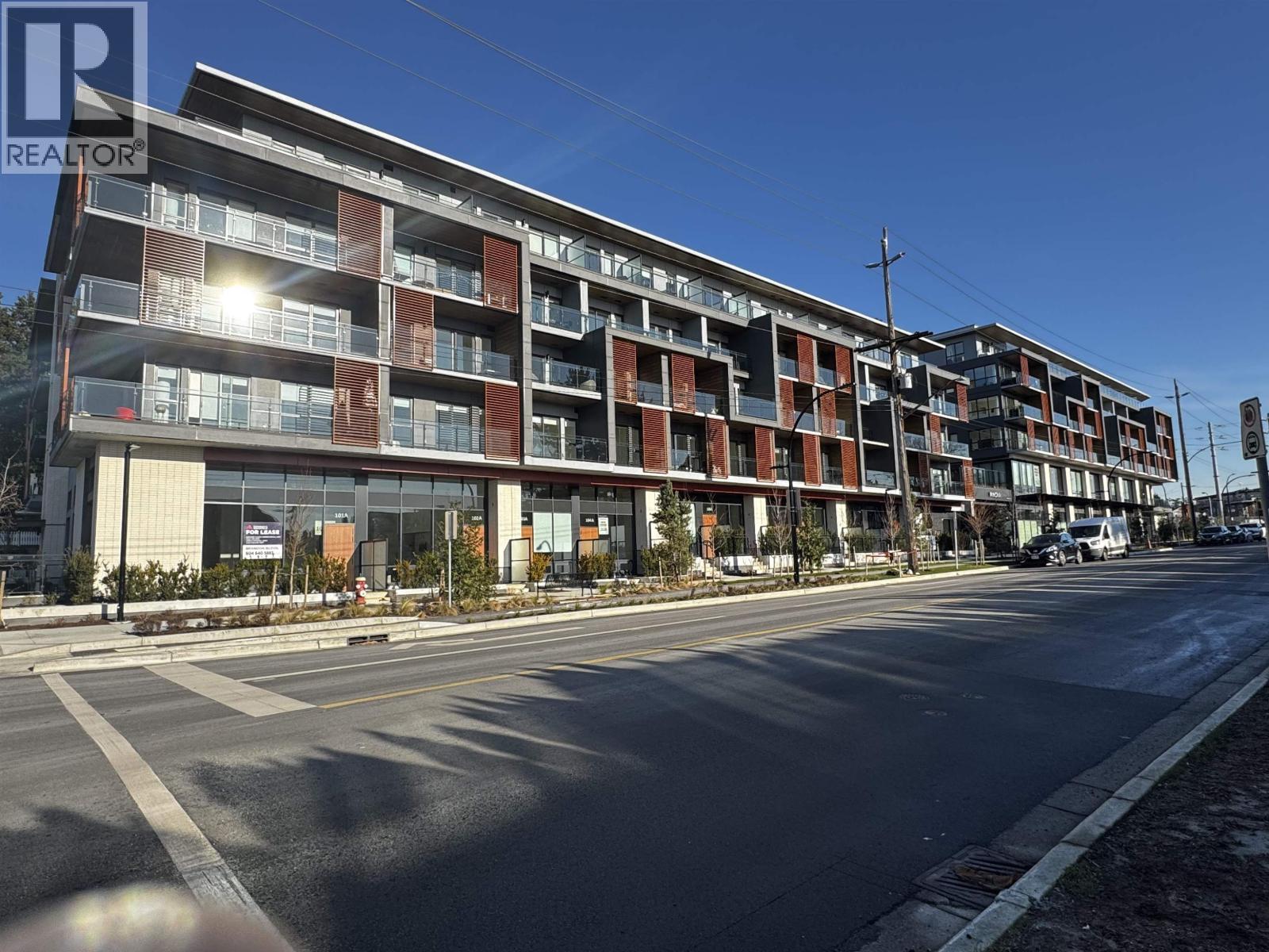 253 422 E 3RD STREET, north vancouver, British Columbia