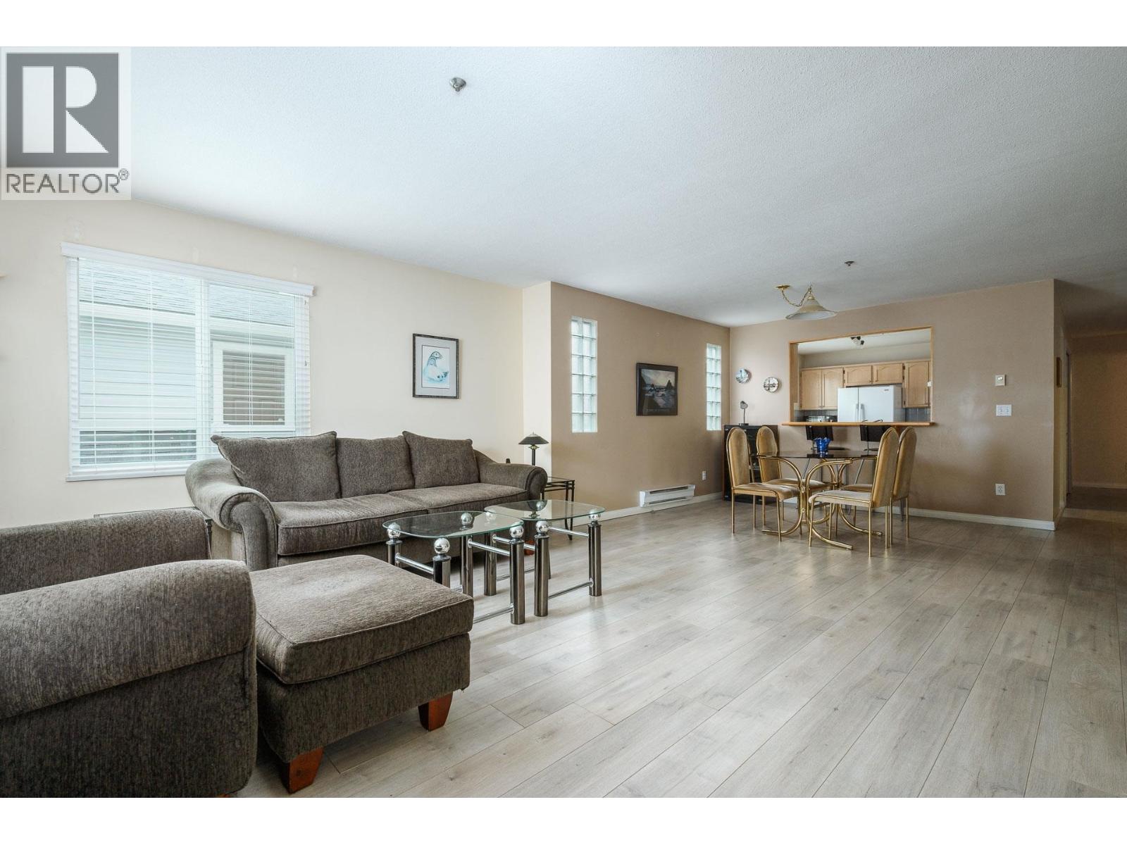 205 4988 47a Avenue, Delta, British Columbia  V4K 1T5 - Photo 1 - R3087079