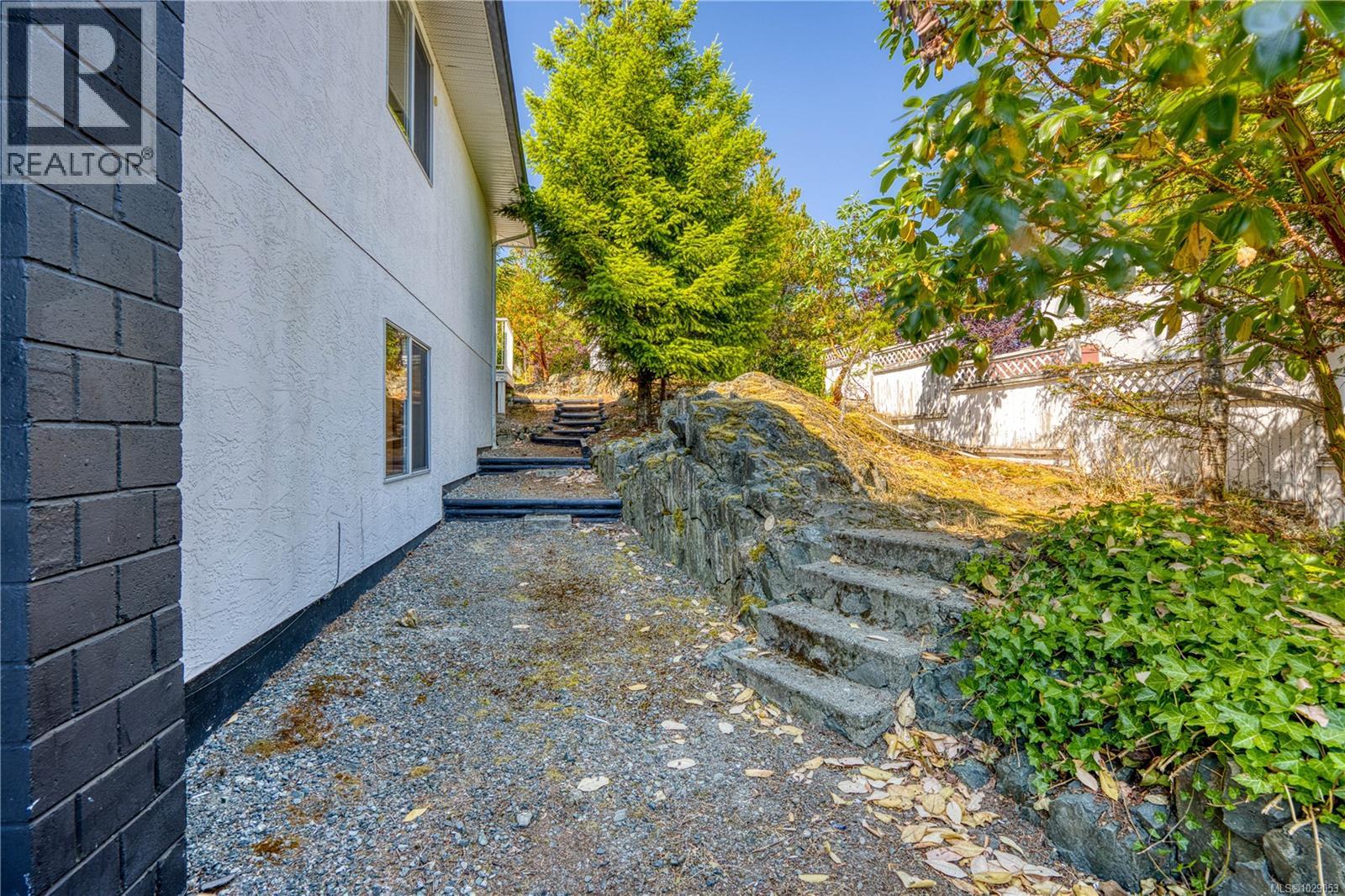 369 Trinity Dr, Nanaimo, British Columbia  V9R 5X3 - Photo 57 - 1029053