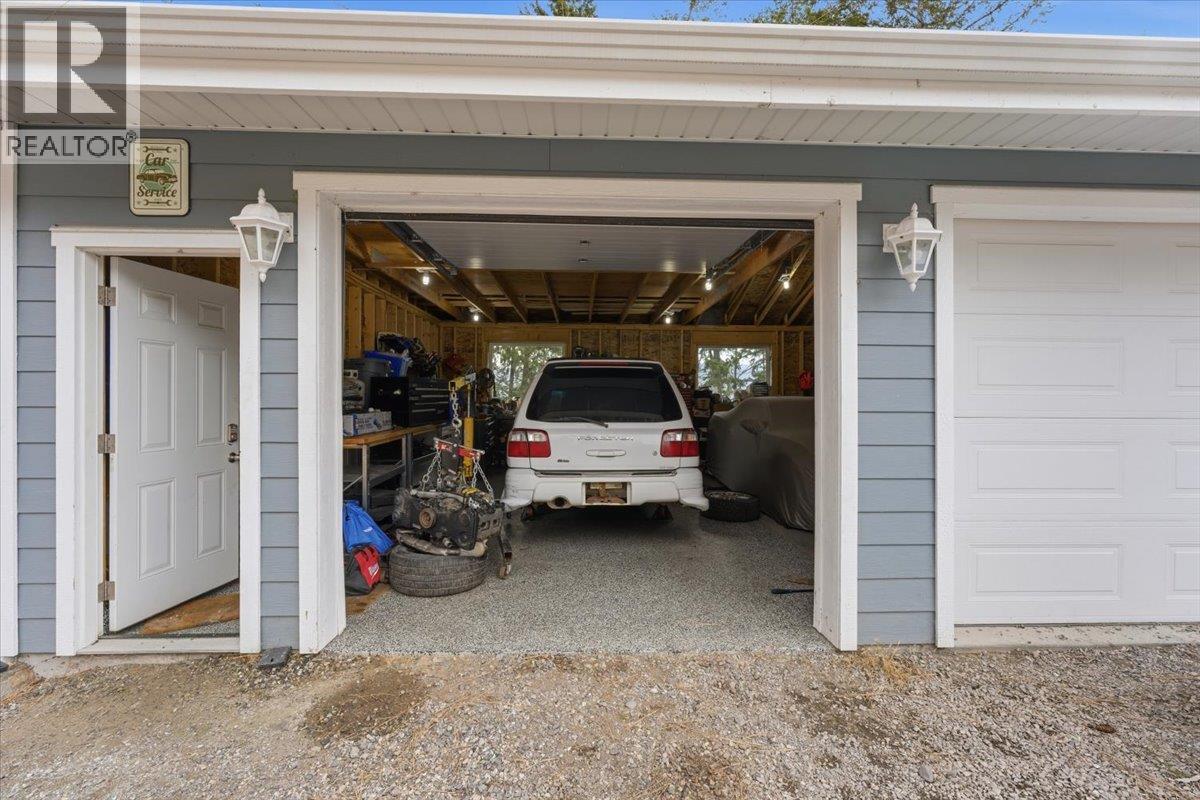 309 Killarney Way, Vernon, British Columbia  V1H 2C5 - Photo 36 - 10378057
