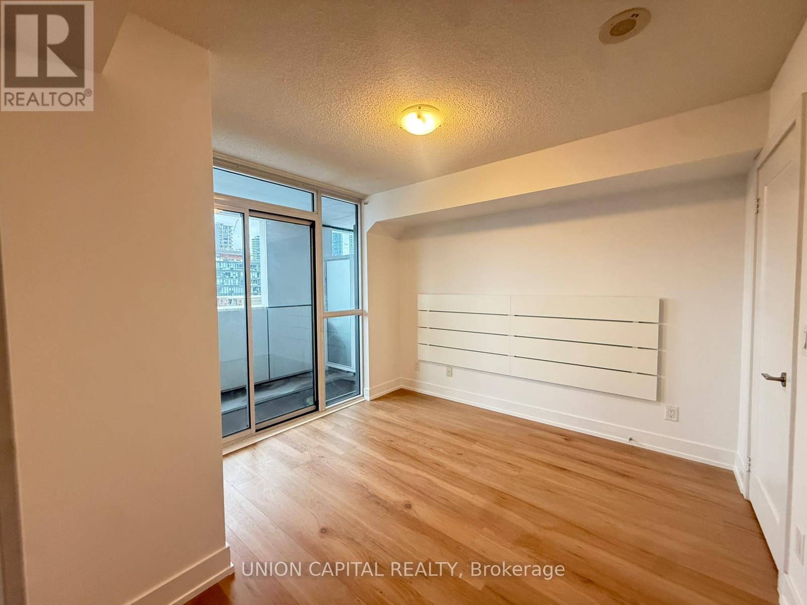 701 - 318 Richmond Street W, Toronto (Waterfront Communities), Ontario  M5V 0B4 - Photo 18 - C12889346