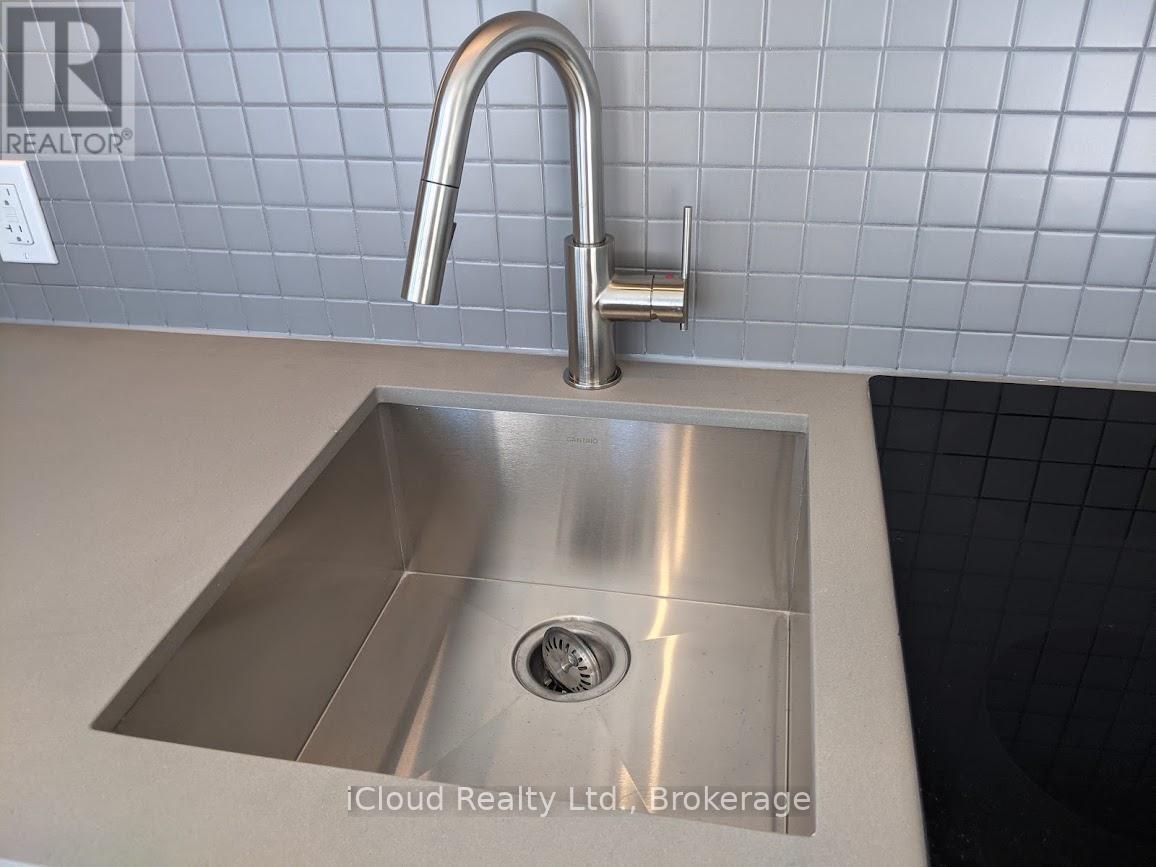 5502 - 950 Portage Parkway, Vaughan, Ontario  L4K 0J7 - Photo 18 - N12889288