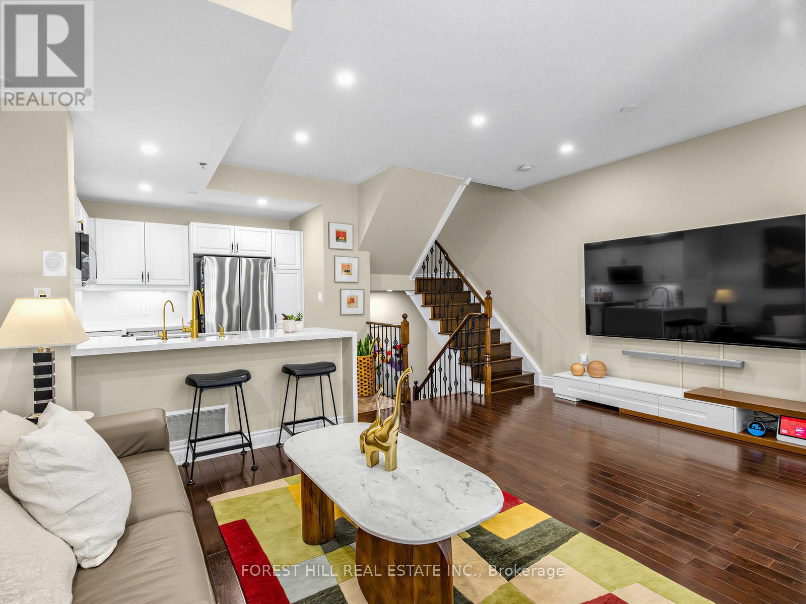 51 - 8 Brighton Place, Vaughan, Ontario  L4J 0E3 - Photo 4 - N12889316