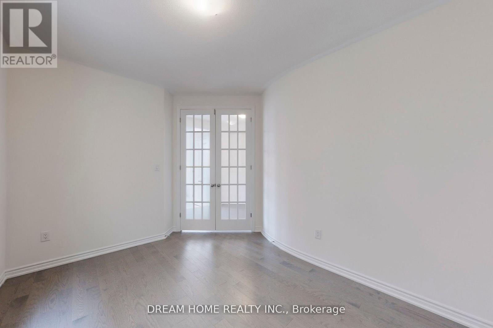 7 Charles White Court, East Gwillimbury, Ontario  L9N 0T7 - Photo 14 - N12889330