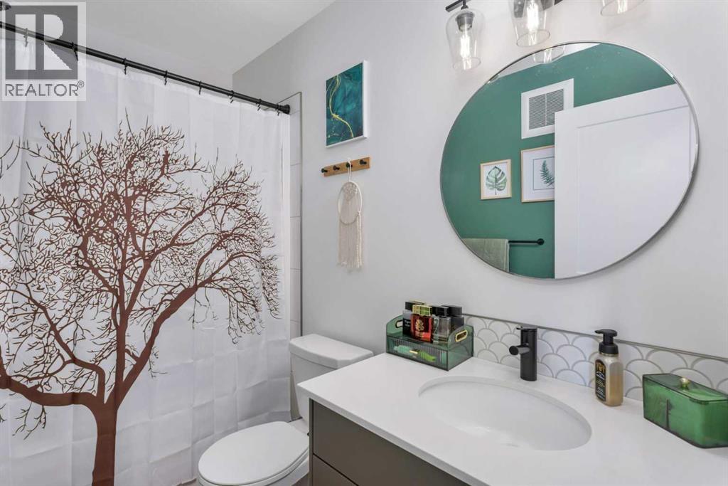 25 Inglis Crescent, Sylvan Lake, Alberta  T4S 0V3 - Photo 22 - A2280356