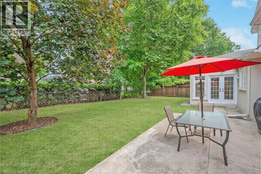 285 Surrey Drive, Oakville, Ontario  L6L 3T6 - Photo 39 - 40800986