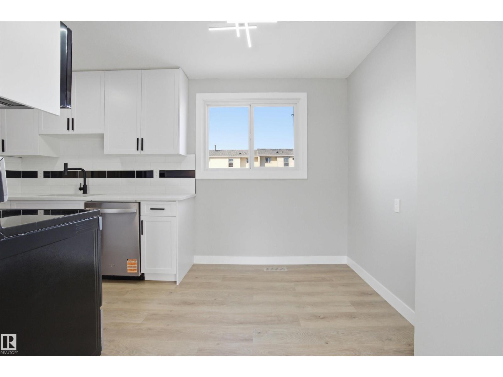 225 Harrison Dr Nw, Edmonton, Alberta  T5A 2X5 - Photo 9 - E4477675