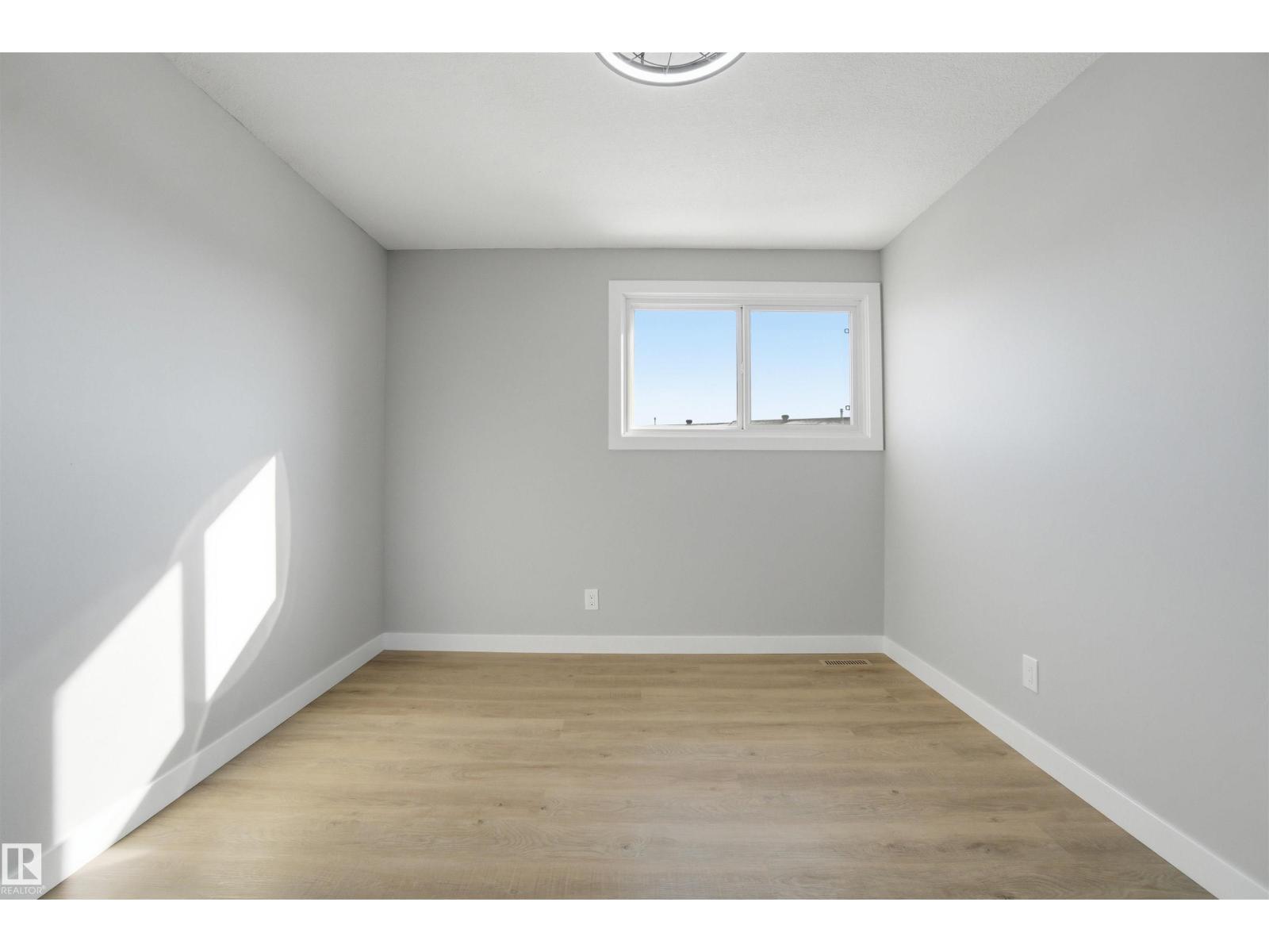 225 Harrison Dr Nw, Edmonton, Alberta  T5A 2X5 - Photo 24 - E4477675