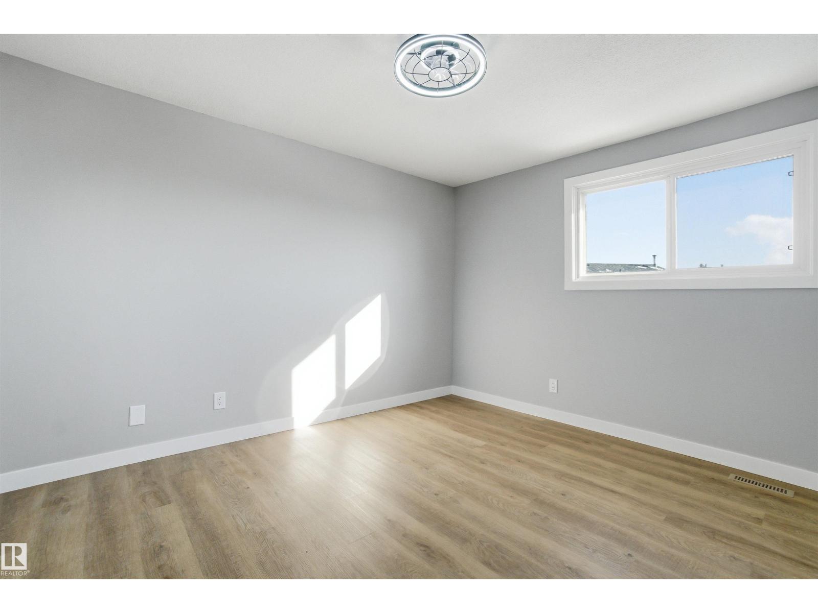 225 Harrison Dr Nw, Edmonton, Alberta  T5A 2X5 - Photo 23 - E4477675