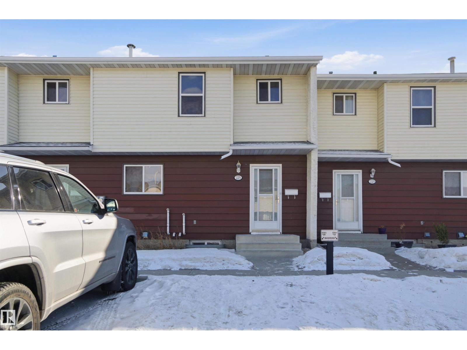 225 Harrison Dr Nw, Edmonton, Alberta  T5A 2X5 - Photo 2 - E4477675