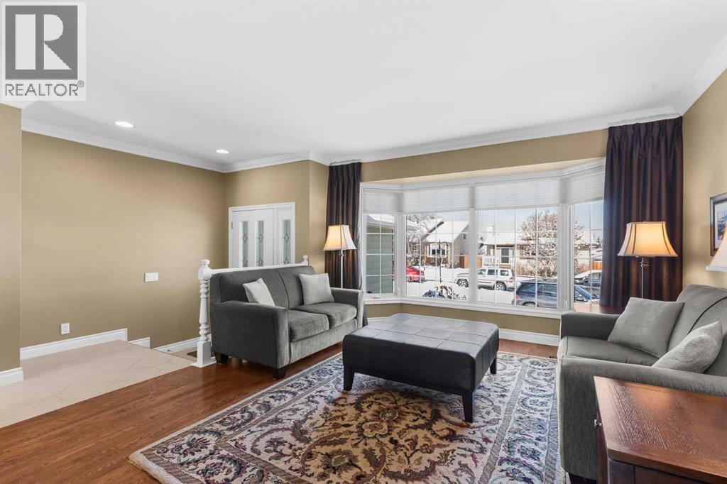 88 Bermondsey Way Nw, Calgary, Alberta  T3K 1V4 - Photo 3 - A2293475