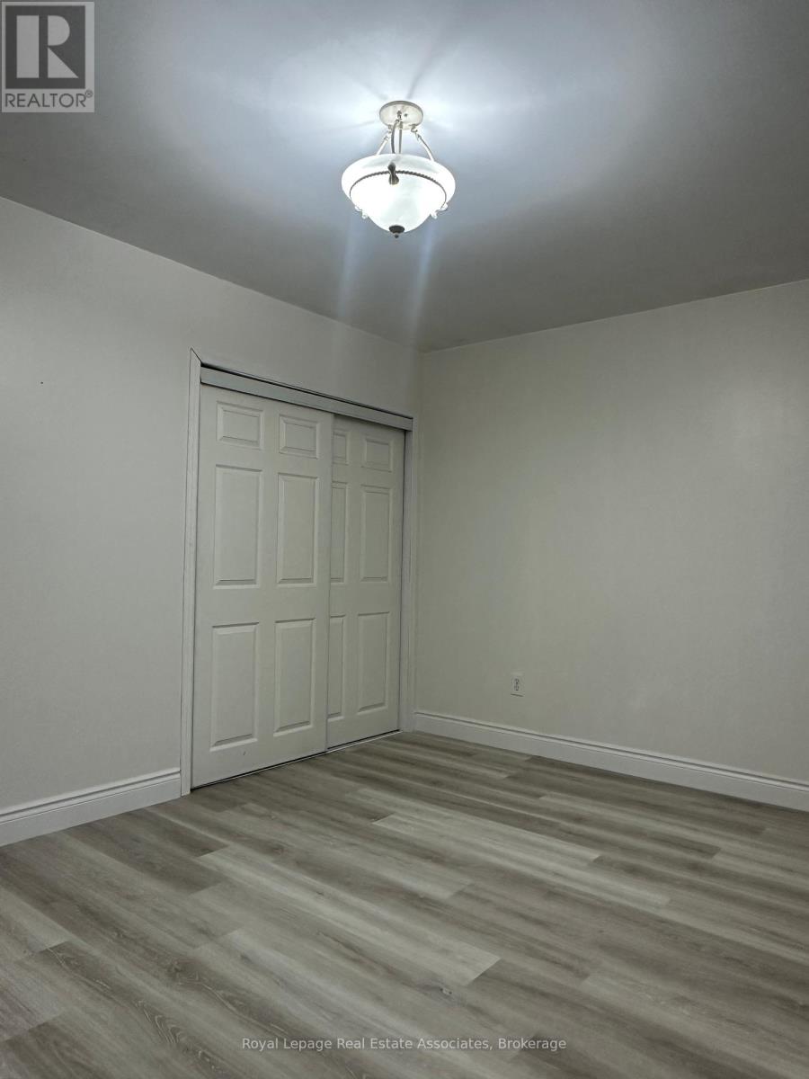 Main Floor - 25 Ashwood Crescent, Brampton, Ontario  L6T 1M1 - Photo 15 - W12889328